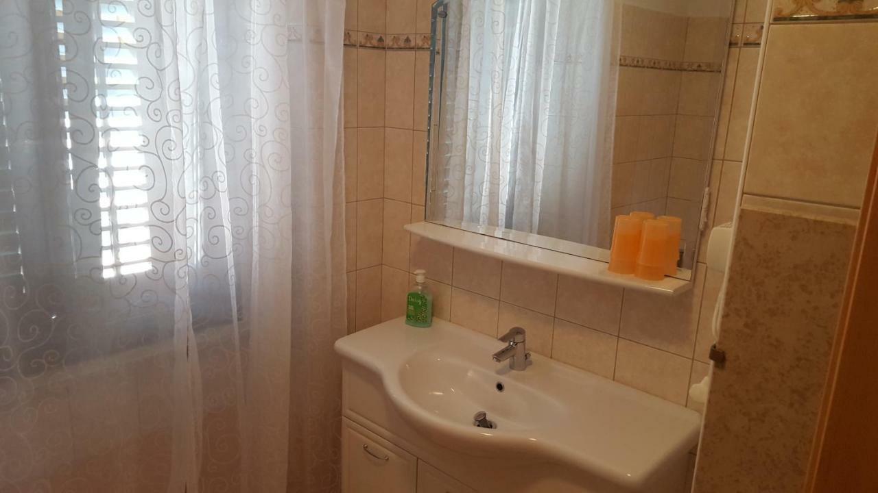 Ferienhaus Topic Vrsar Bagian luar foto