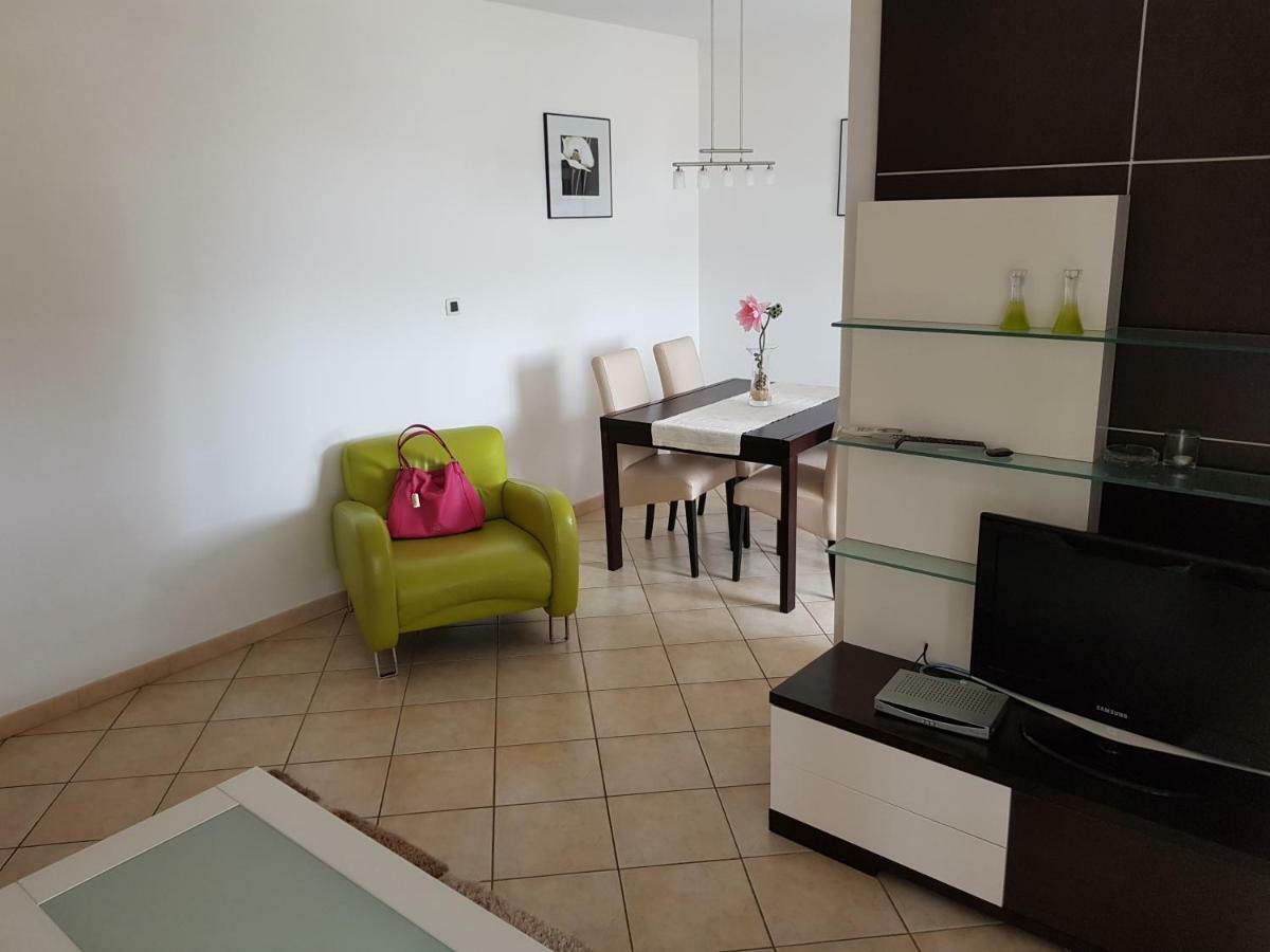 Ferienhaus Topic Vrsar Bagian luar foto